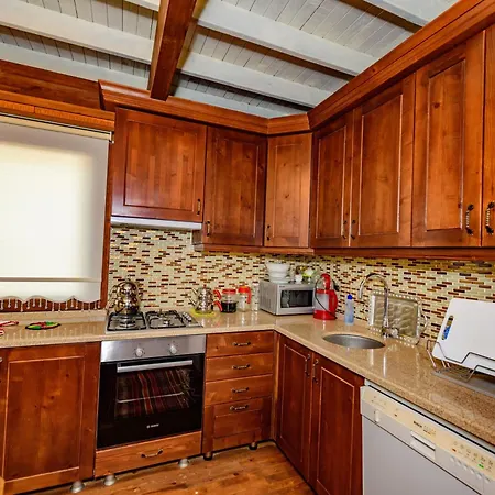 Girmeler Koey Evleri Gebeler