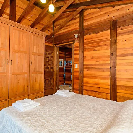 Villa Girmeler Koey Evleri Gebeler