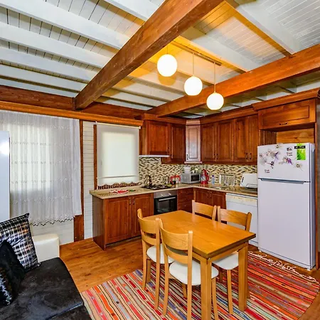 Girmeler Koey Evleri Villa