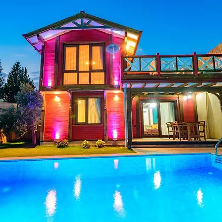 Girmeler Koey Evleri Villa