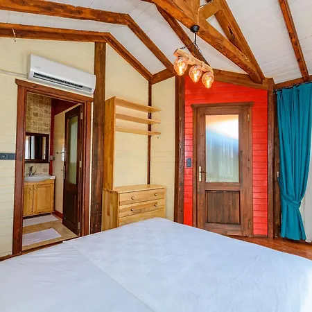 Girmeler Koey Evleri